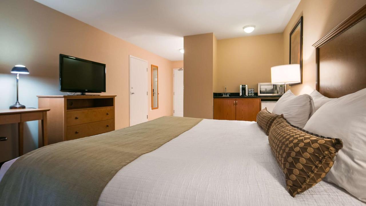 Best Western Plus Mission City Lodge Exterior foto